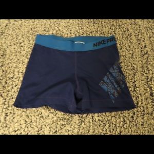 Nike pros spandexs